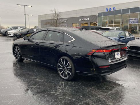 Used 2025 Honda Accord Touring image 4