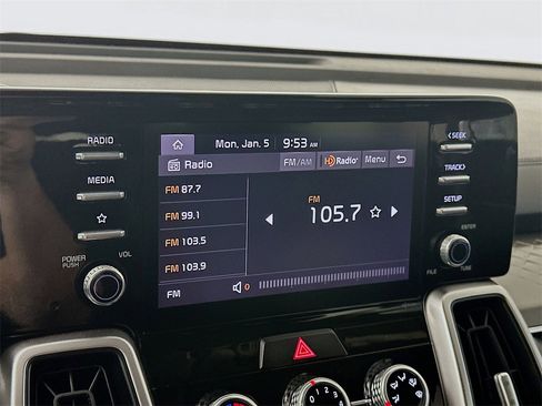 Used 2022 Kia Sorento LX image 17