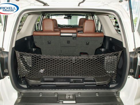 Used 2022 Toyota 4Runner Limited AWD/4WD image 9