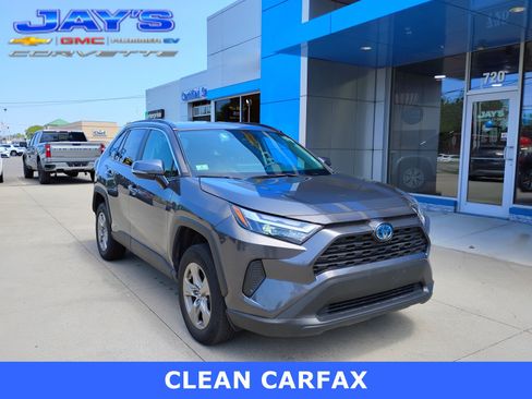 Used 2024 Toyota RAV4 XLE AWD/4WD image 1