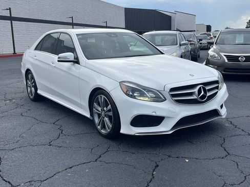 Used 2014 Mercedes-Benz E 350 Sedan image 7