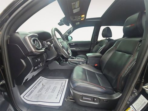 Used 2020 Toyota Tacoma TRD Pro image 9