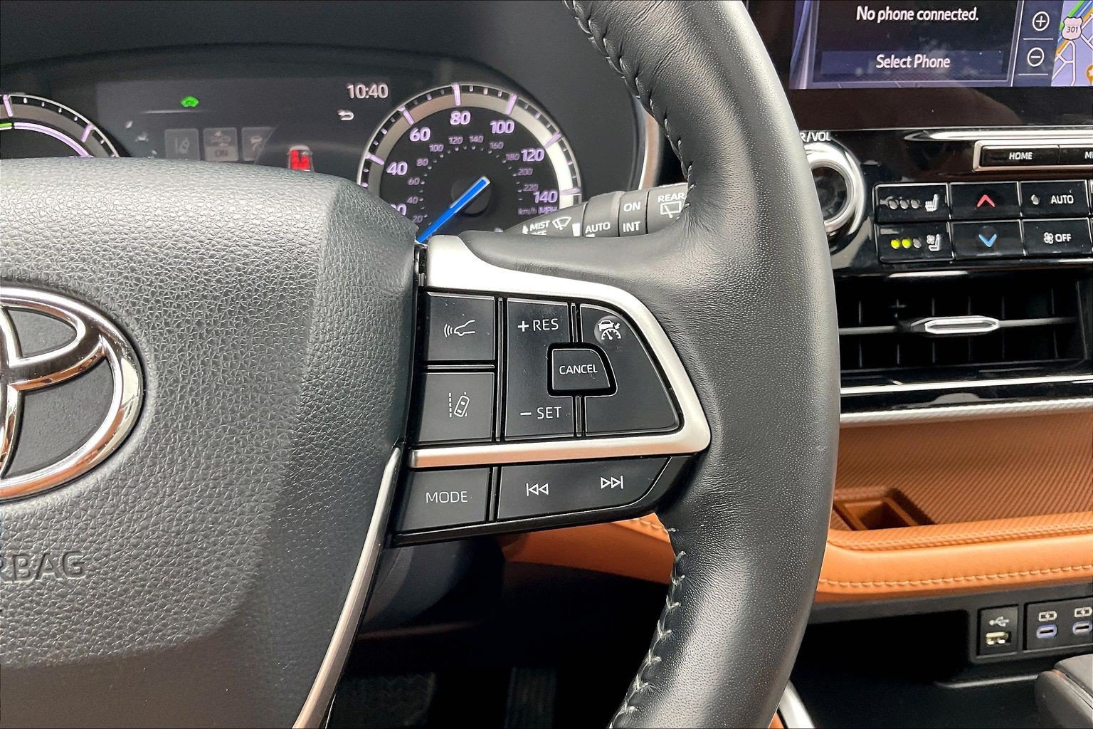Used 2022 Toyota Highlander Platinum AWD/4WD image 23