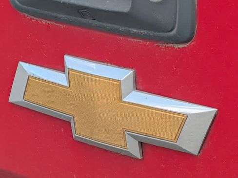 Used 2015 Chevrolet Silverado 1500 LTZ Z71 w/ LTZ Plus Package AWD/4WD image 8