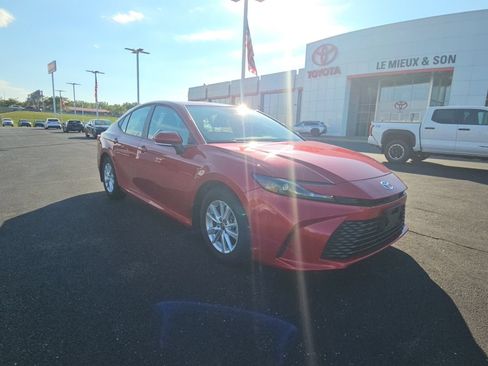 Used 2025 Toyota Camry LE FWD image 1