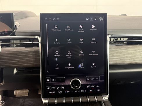 Used 2024 GMC Sierra EV Denali image 21