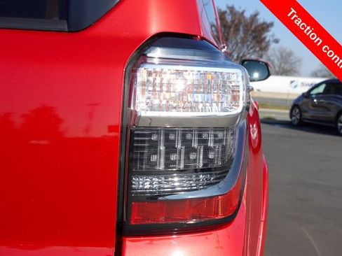 Used 2020 Toyota 4Runner SR5 image 8