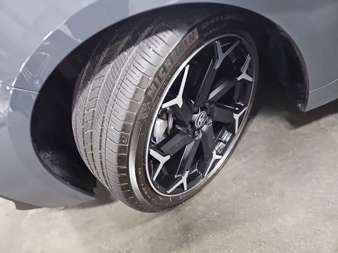 Used 2025 Toyota Corolla FX w/ Convenience Package image 32