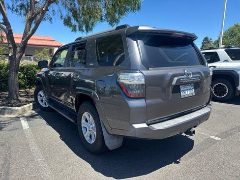Used 2019 Toyota 4Runner SR5 AWD/4WD image 5