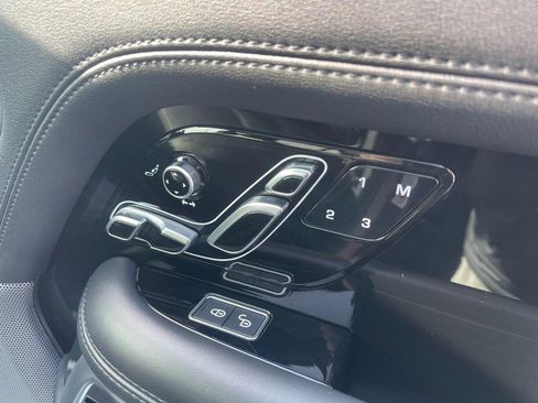 Used 2021 Land Rover Range Rover P525 Westminster Edition image 14