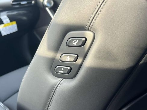 New 2025 Genesis GV60 Advanced AWD/4WD image 12