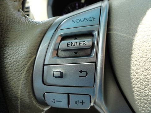 Used 2014 Nissan Altima 2.5 SL w/ Technology Package FWD image 19