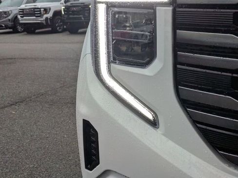 New 2026 GMC Sierra 1500 AT4 w/ AT4 Premium Package image 11