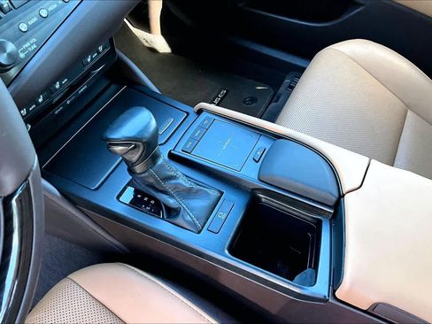 Used 2020 Lexus ES 350 w/ Premium Package image 17