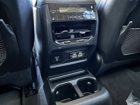 Used 2022 Jeep Grand Cherokee L Limited w/ MOPAR Finishing Package image 25