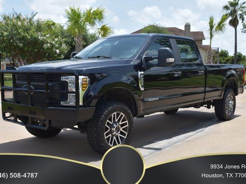 Used 2019 Ford F350 XL w/ Power Equipment Group AWD/4WD image 2