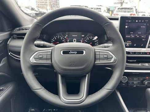 New 2026 Jeep Compass Latitude AWD/4WD image 15