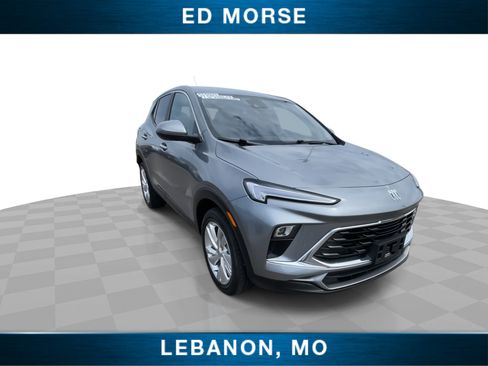 Certified 2025 Buick Encore GX Preferred FWD image 2
