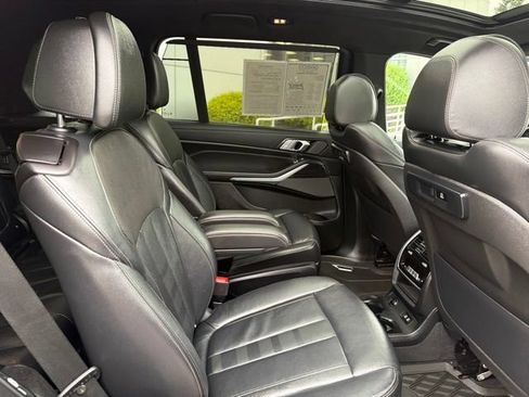 Used 2020 BMW X7 xDrive40i w/ M Sport Package AWD/4WD image 15