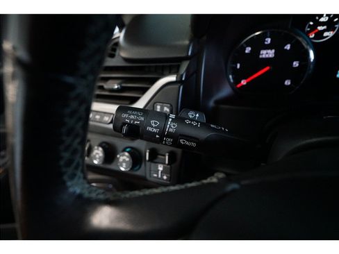 Used 2019 Chevrolet Suburban Premier w/ Premier Plus Edition AWD/4WD image 25