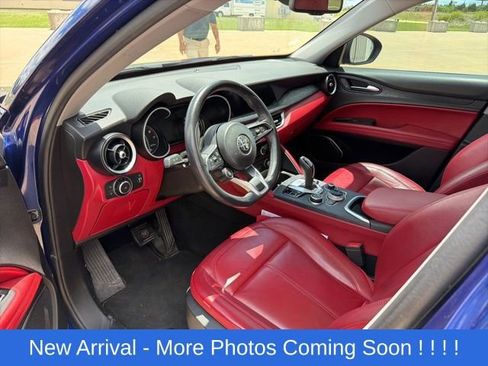 Used 2021 Alfa Romeo Stelvio Sprint w/ Nero Edizione AWD/4WD image 2