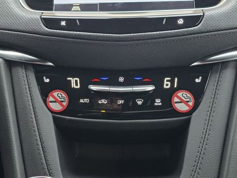 Used 2025 Cadillac XT5 Premium Luxury image 18