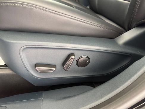 Used 2024 Ford Maverick Lariat w/ Black Appearance Package FWD image 13