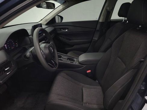 Certified 2025 Honda Accord SE image 19