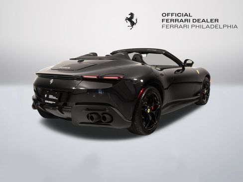 Used 2026 Ferrari Roma Spider RWD image 8