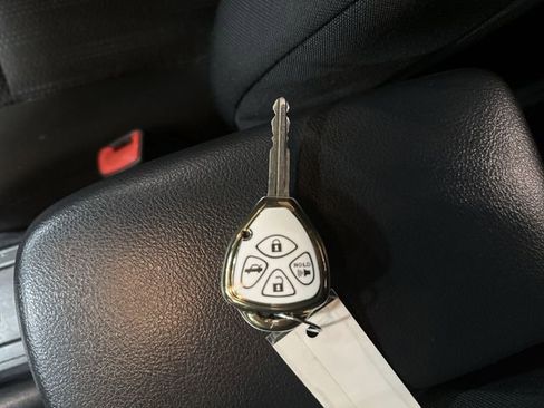 Used 2011 Toyota Corolla S image 30