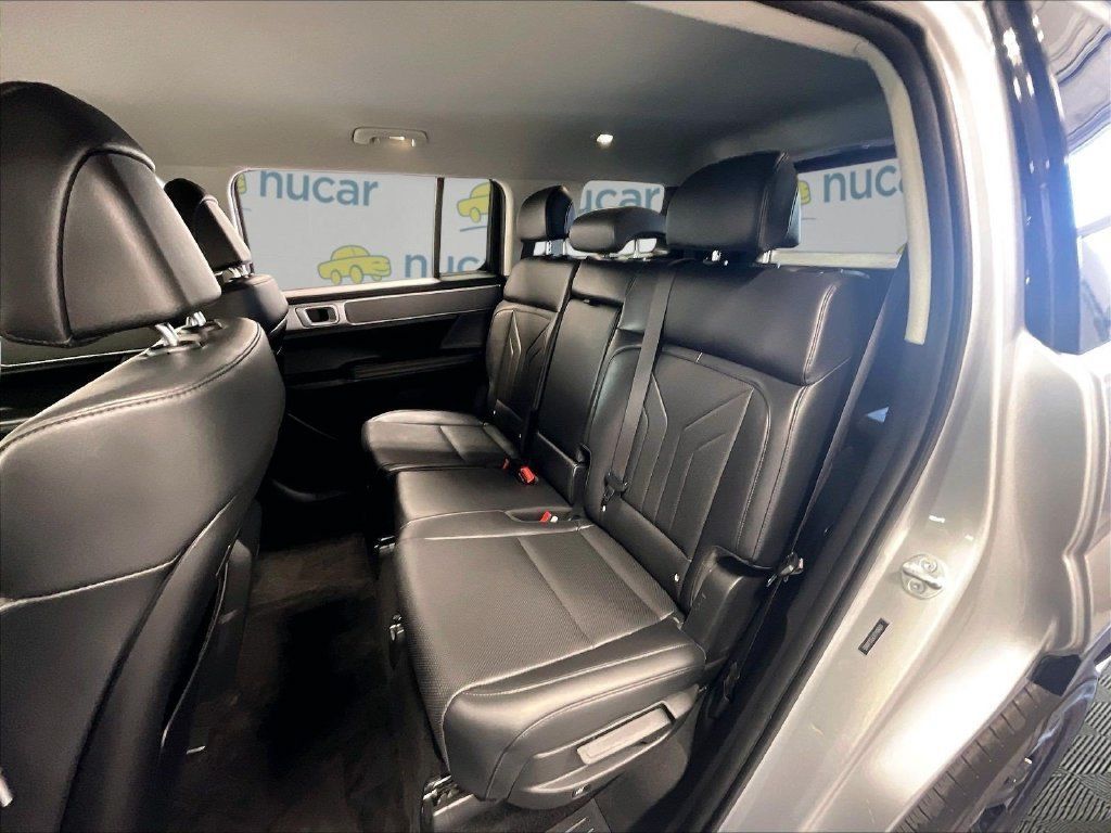 Used 2026 Hyundai Santa Fe SEL AWD/4WD image 15