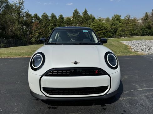 Certified 2025 MINI Cooper S image 8