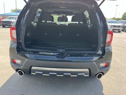 Used 2024 Honda Passport TrailSport image 12