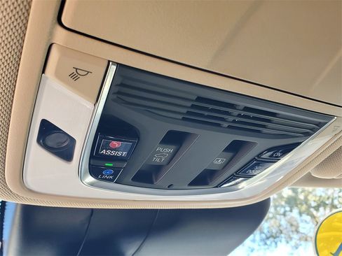 Used 2021 Acura RDX w/ Technology Package image 34