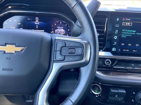 Used 2025 Chevrolet Silverado 1500 LT RWD image 24