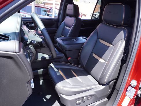 Certified 2024 GMC Yukon AT4 w/ Technology Package AWD/4WD image 15