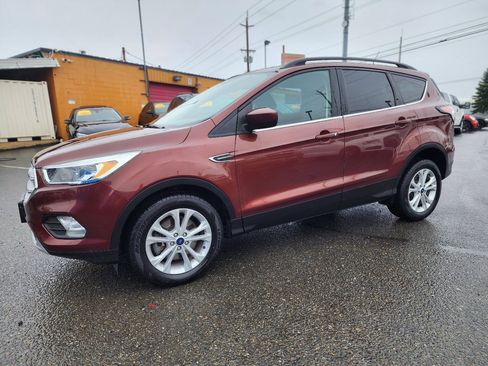 Used 2018 Ford Escape SE image 10