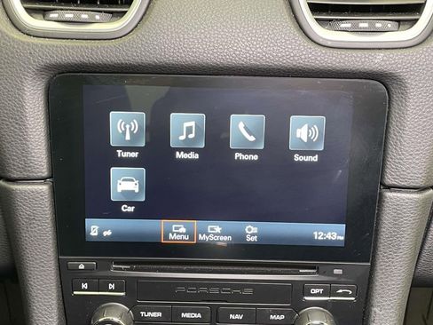 Used 2018 Porsche 718 Cayman S image 24