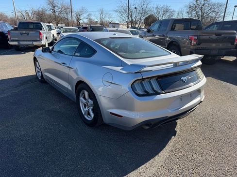 Used 2019 Ford Mustang Coupe image 4