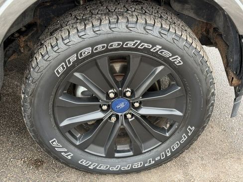 Used 2019 Ford F150 XLT w/ Equipment Group 302A Luxury image 11