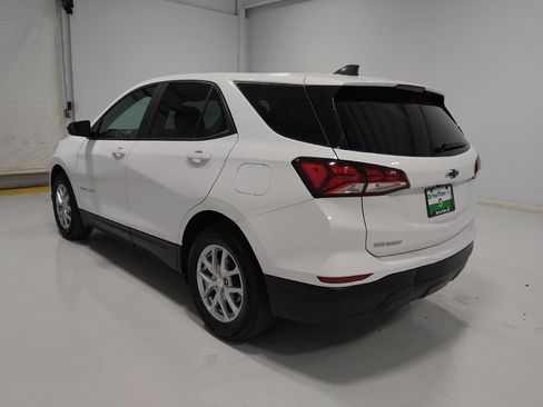Used 2022 Chevrolet Equinox LS w/ LPO, Chrome Package image 5