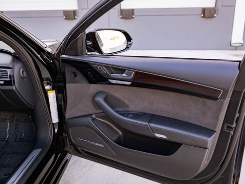 Used 2017 Audi A8 L 3.0T w/ Executive Package image 22