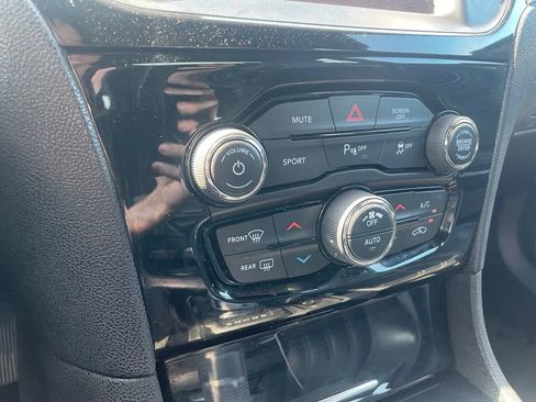 Used 2021 Chrysler 300 S RWD image 21
