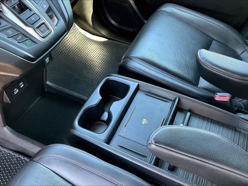 Used 2025 Honda Odyssey Sport-L image 14