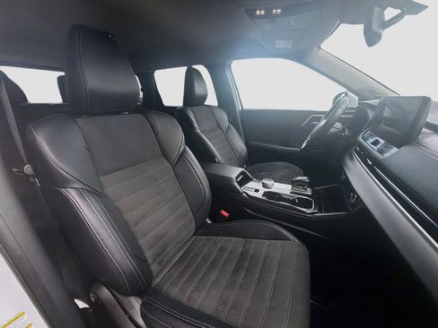 Used 2025 Mitsubishi Outlander SE AWD/4WD image 33