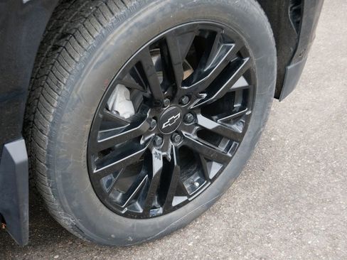 Used 2023 Chevrolet Tahoe Premier w/ Advanced Technology Package image 9