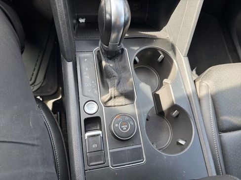 Used 2019 Volkswagen Atlas SE image 24