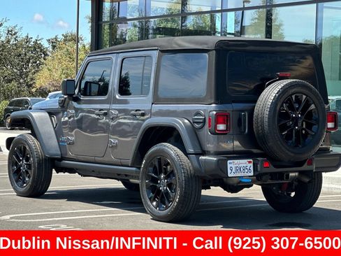 Used 2024 Jeep Wrangler Unlimited AWD/4WD image 6