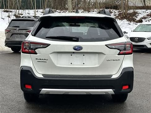 Certified 2025 Subaru Outback Limited image 4