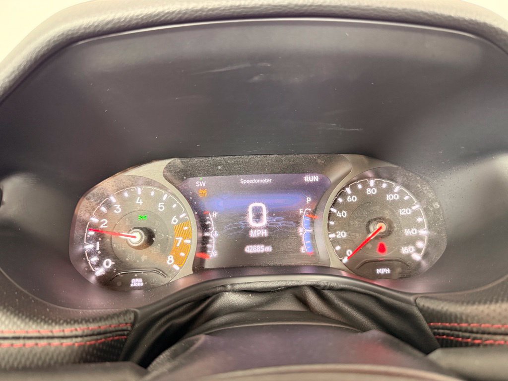 Used 2025 Jeep Compass Trailhawk AWD/4WD image 29